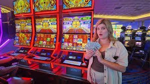 Slot bet selection and balance display on mobile screen